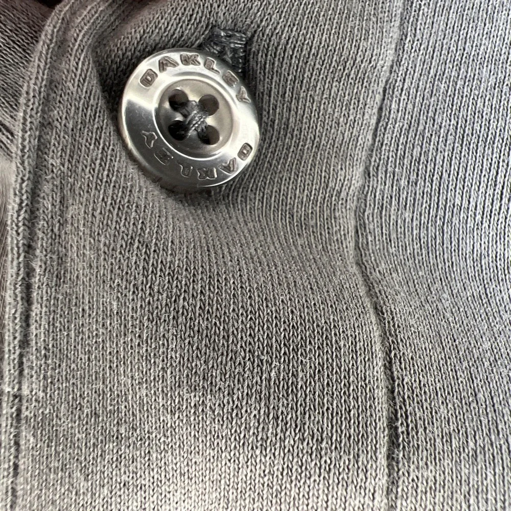 Vtg Oakley Software Polo Mens L Olive Y2K 2000s Skull Label Metal Buttons